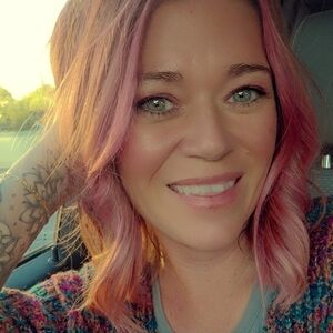 Meet your Posher, Pamela